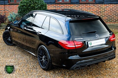 Mercedes-Benz C Class C63S AMG PREMIUM 84