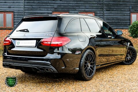 Mercedes-Benz C Class C63S AMG PREMIUM 89