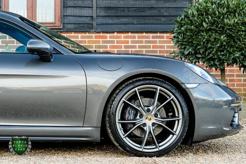 Porsche 718 Cayman PDK 6