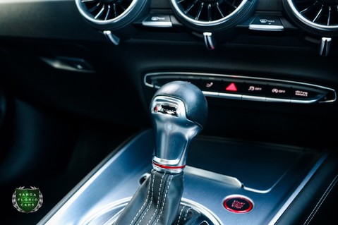 Audi TTS 2.0 TFSI QUATTRO S TRONIC 30