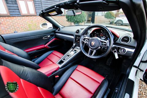 Porsche 718 Boxster PDK 29