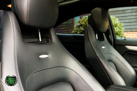 Mercedes-Benz C Class C63 AMG 27