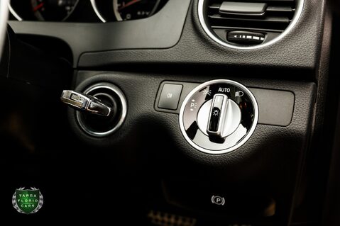 Mercedes-Benz C Class C63 AMG 28