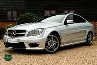 Mercedes-Benz C Class C63 AMG 52
