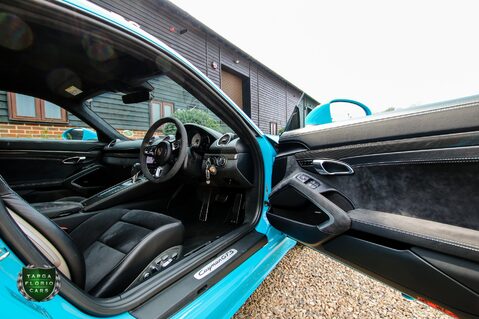Porsche 718 Cayman 2.5 GTS PDK 37