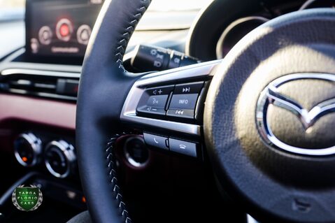 Mazda MX-5 RF SPORT 1.5 Skyactiv-G 18
