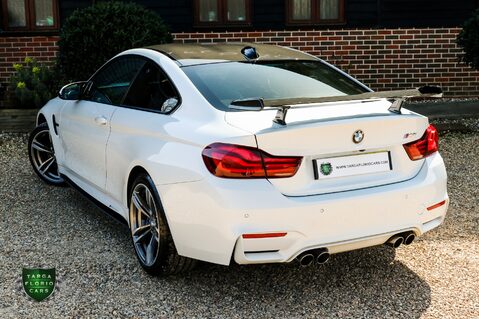 BMW M4 3.0 DCT 58
