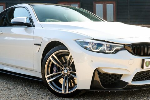 BMW M4 3.0 DCT 76