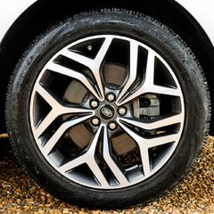 Land Rover Range Rover Evoque R-DYNAMIC HSE MHEV 2