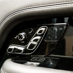 Land Rover Range Rover V8 SVAUTOBIOGRAPHY DYNAMIC 1