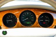 Jaguar XJ SOVEREIGN 3.2 V8 SWB 20