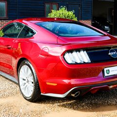 Ford Mustang GT 5.0 V8 Manual 2