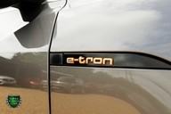 Audi E-Tron QUATTRO BASE 13