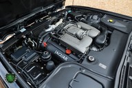 Jaguar XJ R 4.0 V8 SUPERCHARGED 40