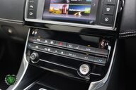 Jaguar XE 2.0 R-SPORT 30