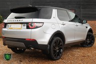 Land Rover Discovery Sport 2.0 TD4 HSE BLACK 8