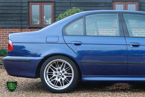 BMW M5 E39 4.9 V8 8