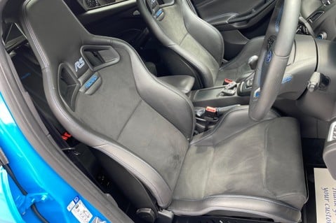 Ford Focus RS -LUX PACK -BUCKET SEATS -EVERY FACTORY EXTRA- 1 OWNER -4 FORD SERVICES 49