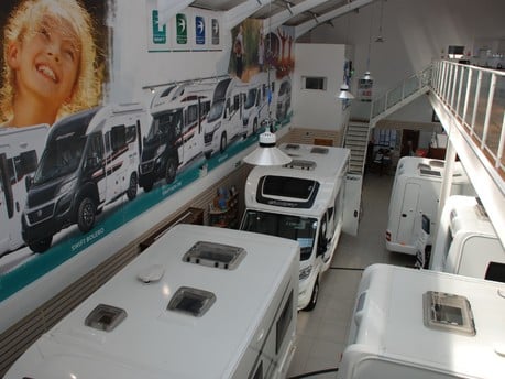Welcome to Stewart Mouland Motorcaravans 6