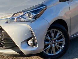 Toyota Yaris VVT-I ICON TECH 3