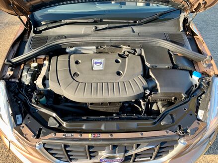 Volvo XC60 D5 R-DESIGN NAV AWD