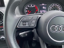 Audi Q2 TFSI SPORT 35