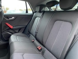 Audi Q2 TFSI SPORT 45