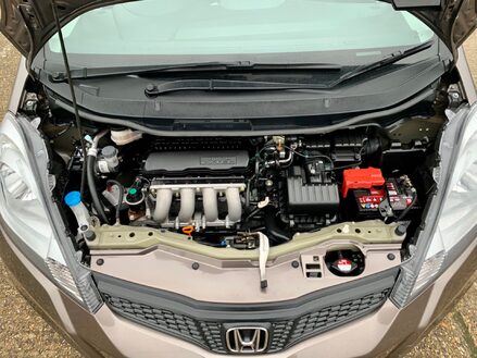 Honda Jazz I-VTEC ES PLUS
