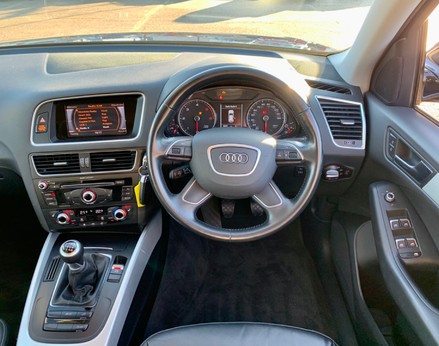 Audi Q5 TDI QUATTRO SE START/STOP 18