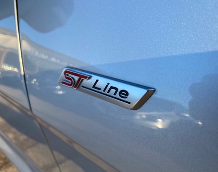 Ford Ecosport ST-LINE 56