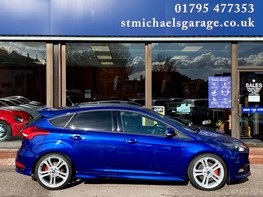 Ford Focus ST-3 10