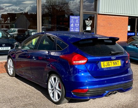 Ford Focus ST-3 9