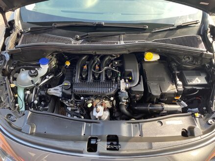 Peugeot 2008 ALLURE PREMIUM