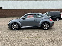 Volkswagen Beetle DESIGN TSI BLUEMOTION TECHNOLOGY 11