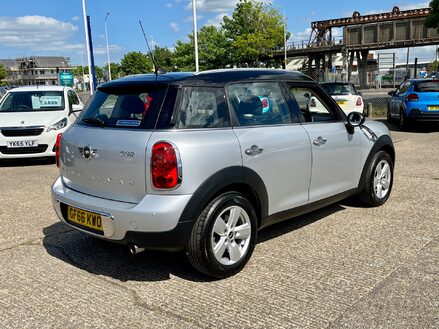 Mini Countryman COOPER