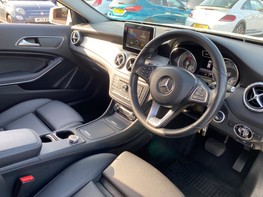 Mercedes-Benz GLA Class GLA 200 D SE EXECUTIVE 17