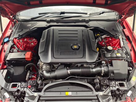 Jaguar XF D R-SPORT
