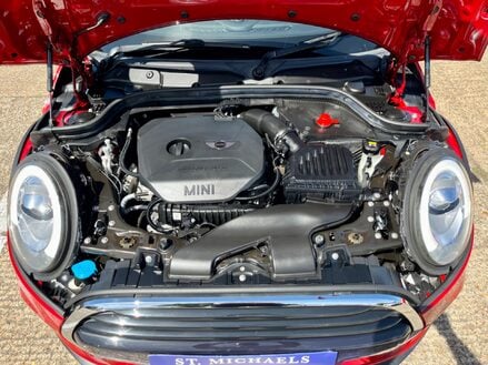 Mini Hatch COOPER