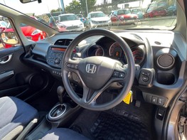 Honda Jazz I-VTEC ES 17