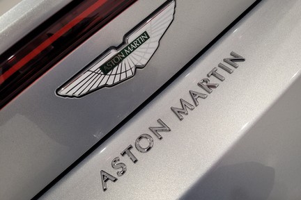 Aston Martin Vantage V8 Sportshift II 30
