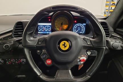 Ferrari 458 ITALIA DCT 11